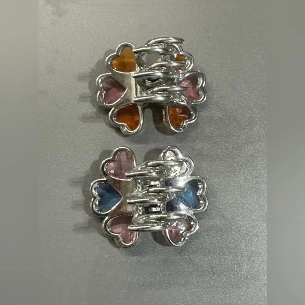 NEW Hair Clip Accessories Set of 2‎